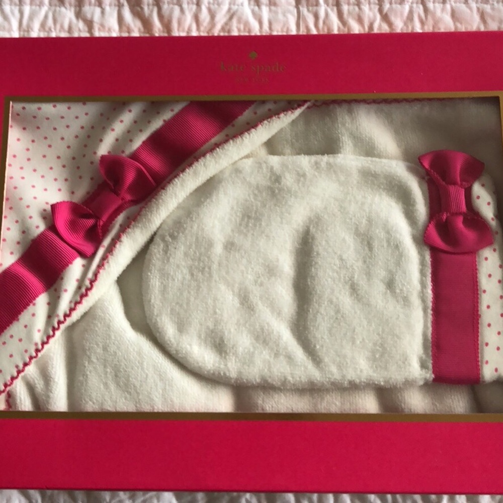 Baby bath towel and mit